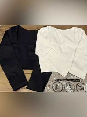 OQQ Ribbed Long Sleeve Crop Top Duo in Black & White SET